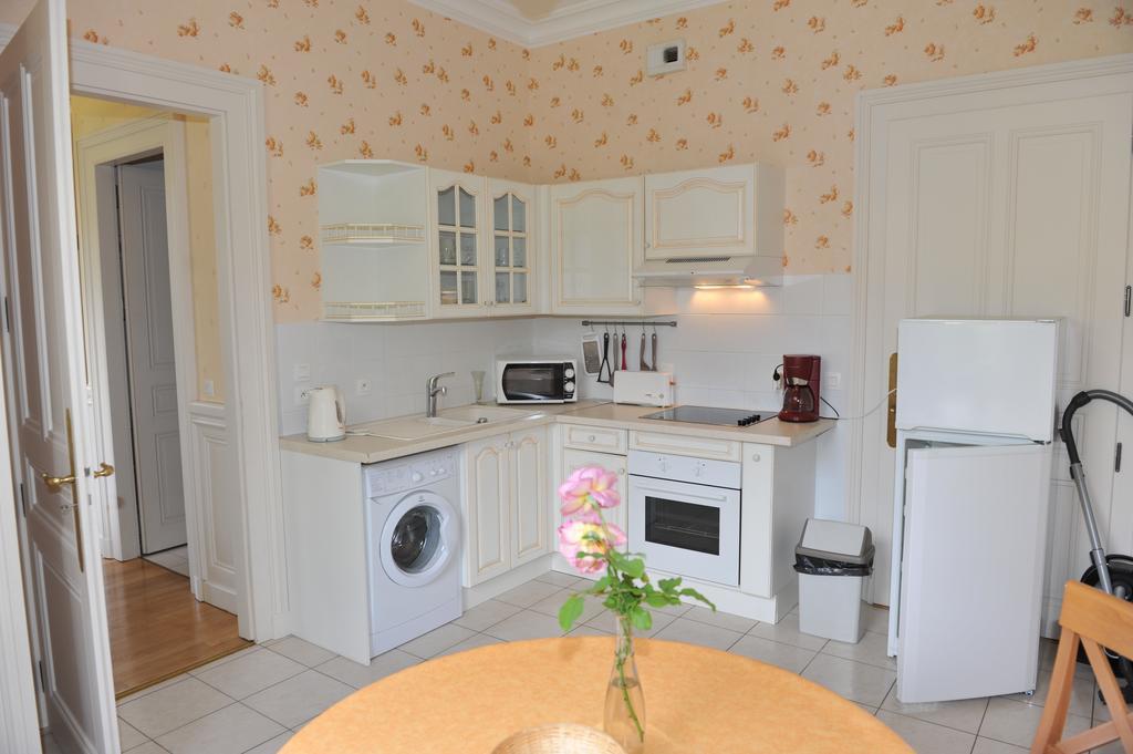 Aux Meubles Du Manoir Apart otel Aix-les-Bains Dış mekan fotoğraf