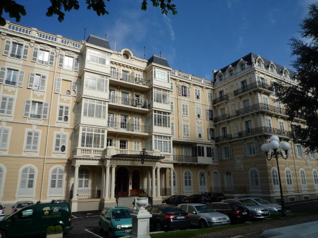Aux Meubles Du Manoir Apart otel Aix-les-Bains Dış mekan fotoğraf