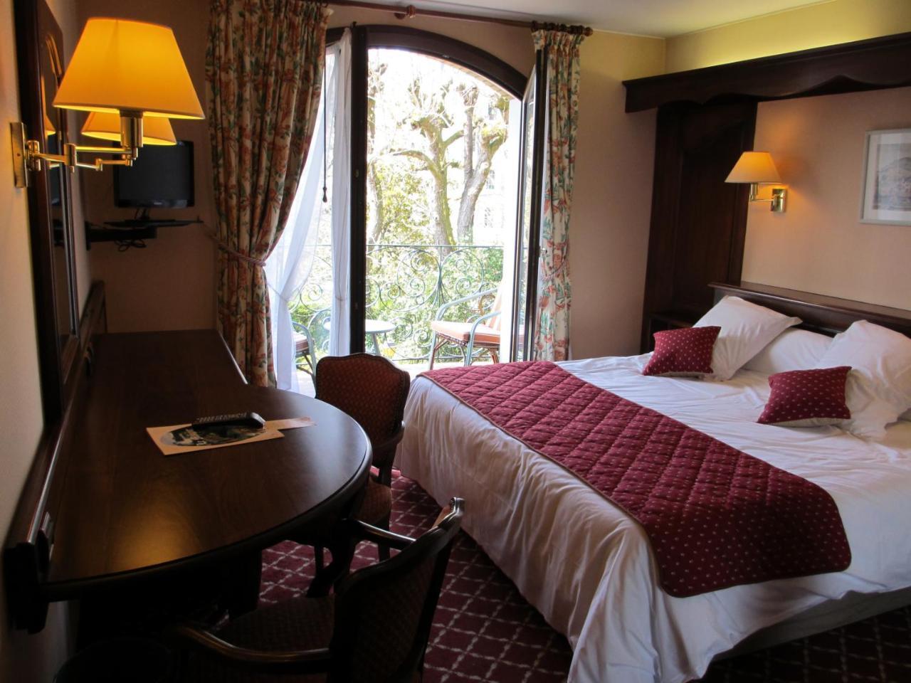 Aux Meubles Du Manoir Apart otel Aix-les-Bains Dış mekan fotoğraf