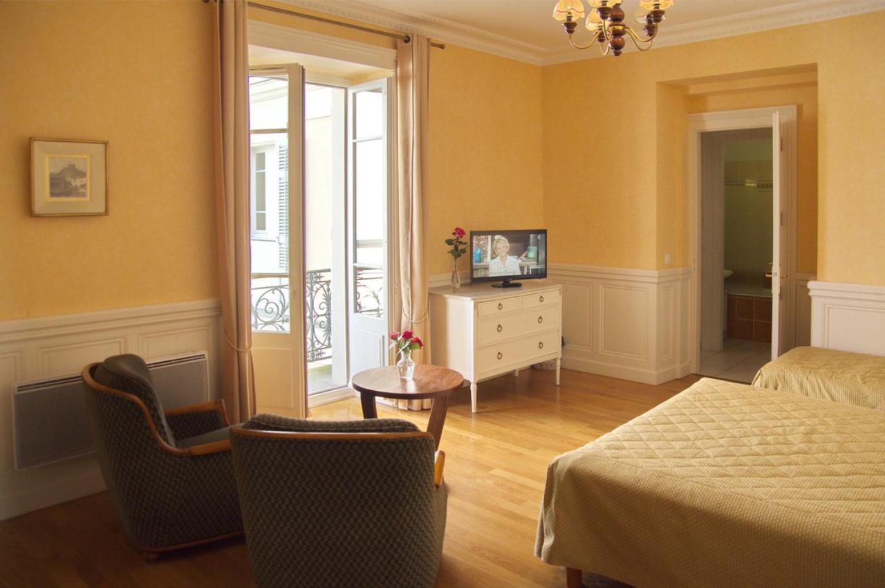 Aux Meubles Du Manoir Apart otel Aix-les-Bains Dış mekan fotoğraf